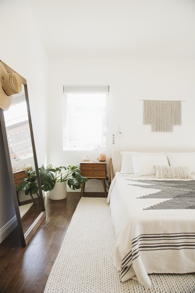 almost-makes-perfect-bedroom-01