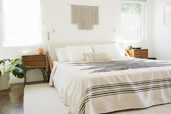 almost-makes-perfect-bedroom-02